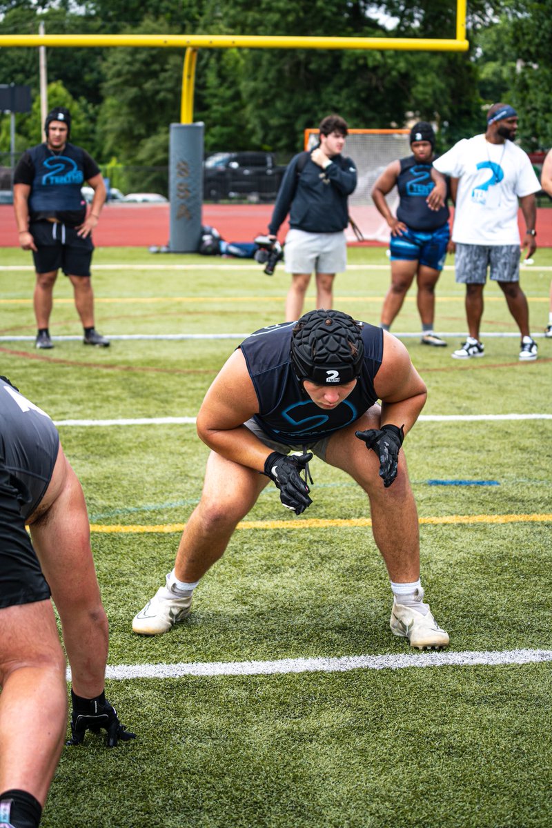 Jacob1632's tweet photo. Had a great day competing at the @210ths  Top 150 camp! Earned runner up oline mvp! Thank you for the invite @7Twice @CoachBrown56 @NHIndiansFB @PA_TodaySports @EdOBrienCFB @AveryHawkins https://t.co/AvdXyBj872