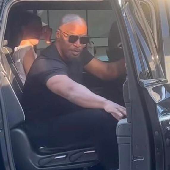 wutstheteatoday's tweet photo. Jamie Foxx seems to be doing much better🍵
https://t.co/Qa6NcLEyNw
#celebrity #celebrityleak #gossip #celebritynews #celebritygossip #entertainment #news #gossipnews #teablog #celebrities #wutstheteatoday https://t.co/ypEyp6C05A