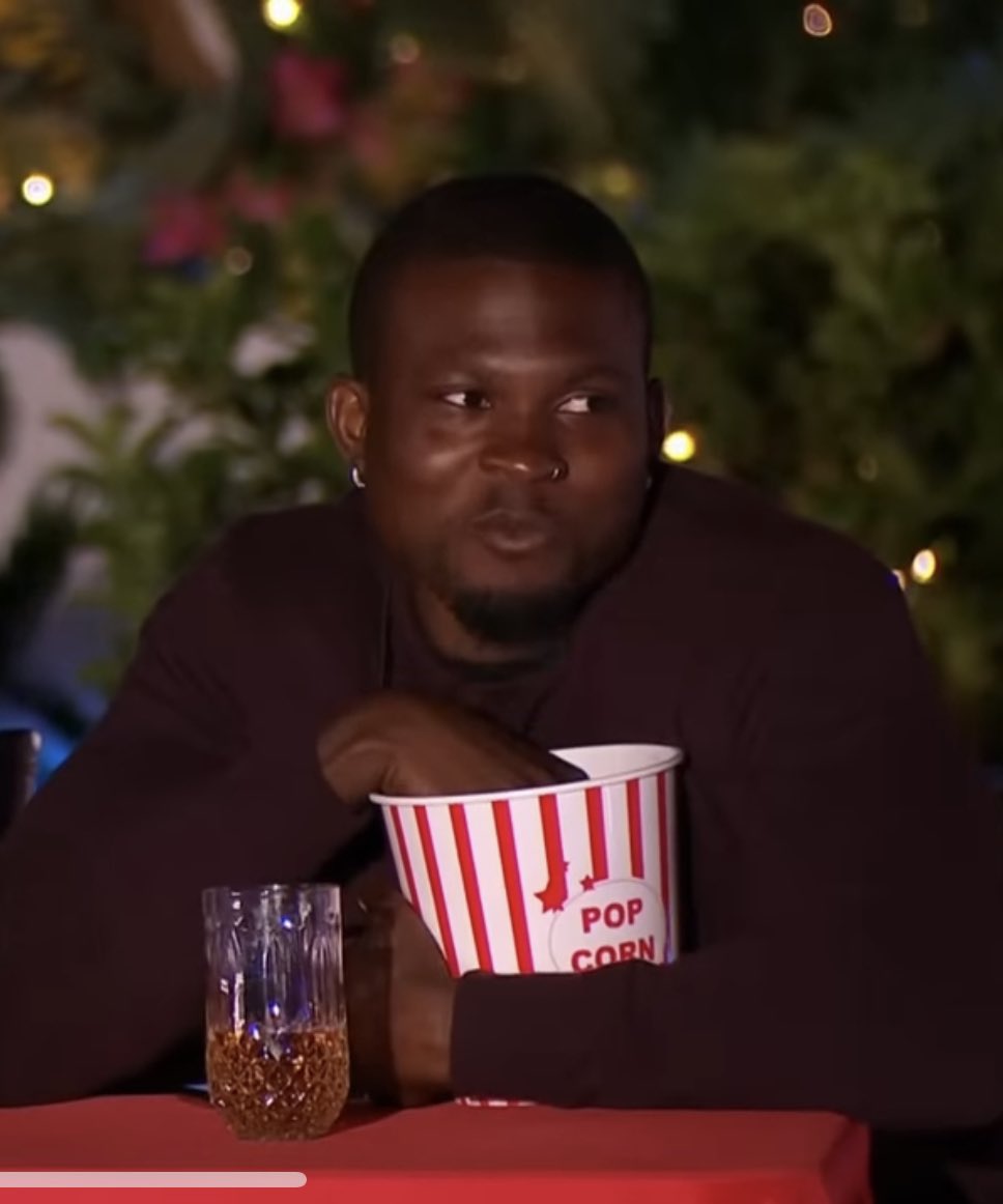 kikobrown00's tweet photo. I Need the tomorrow night preview to be the villa on fire or Smth I want distruction #LoveIsland https://t.co/6uRbBsnDkn