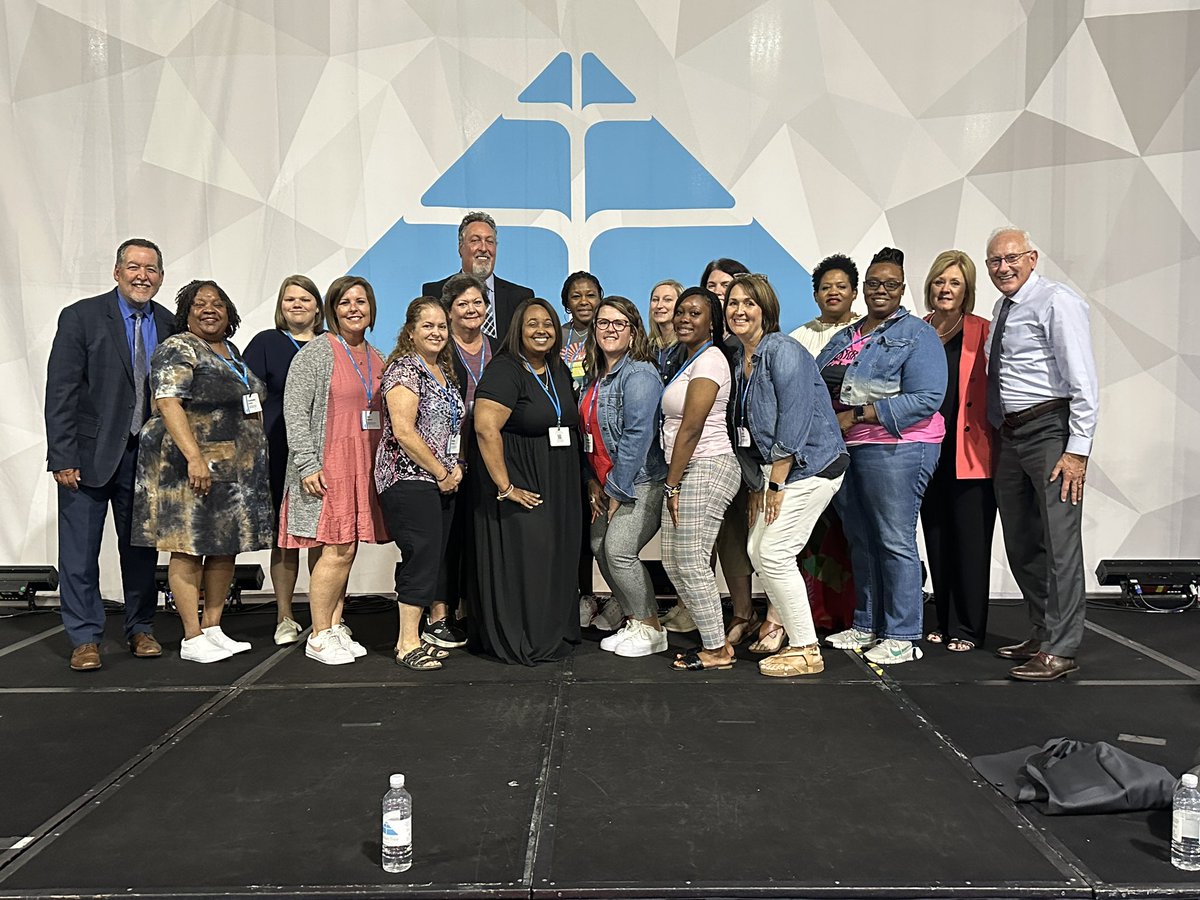 Kbrooks_00's tweet image. Another successful day of learning at @SolutionTree PLC Institute! #learningisrequired #missionvisionvalues #datadiscussionforleaders#behaviorsolutuons @AnisaBusby @JulieSchmit @Regina_Owens