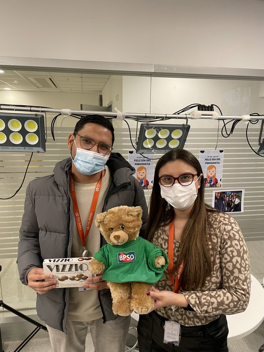Feliz día del periodista!! Especialmente a Alejandra y Matias, de la unidad de Comunicaciones y RRPP de nuestro hospital. Agradecemos el apoyo hacia la difusión de nuestro movimiento social #bpso <a href="/DorisGrinspun/">Dr. Doris Grinspun 🇨🇦 RN, PhD, FAAN, O.ONT</a> <a href="/rpintornao/">@RaulPintoRNAO</a> <a href="/RNAO/">RNAO</a>