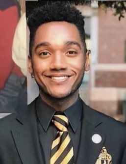 SassyDST14's tweet image. It’s a family affair!❤️ 🔺🔺🦍 #SPR89 #SPR17 #FA17