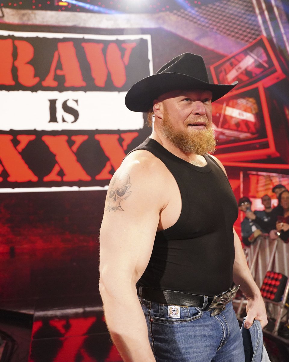 🏆 7-time WWE Champion
🌎 3-time Universal Champion
😲 The 1 in 21-1
👉 2-time Royal Rumble Match Winner
💼 2019 Mr. MITB
👑 2002 King of the Ring

Happy birthday to <a href="/BrockLesnar/">Brock Lesnar</a>!