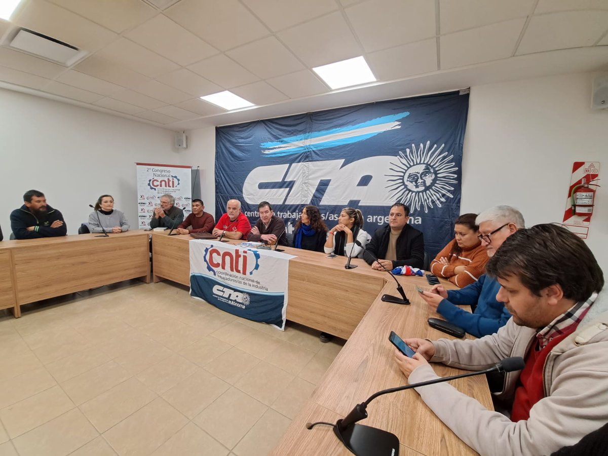 CTAAutonoma's tweet photo. 🎂 A 5 años de su conformación, la @CNTICTA celebra el recorrido de un camino de crecimiento, formación y lucha para la construcción de una Argentina Industrializada. https://t.co/d8rZZnhBgZ