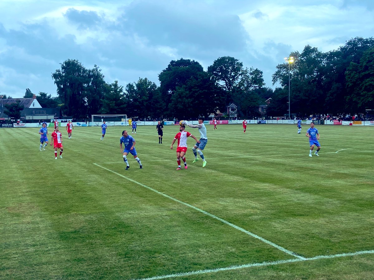 LeagueLimits's tweet photo. @PooleTownFC 1-2 @AFCB_Academy 
End to end attacking first half of the game with a well worked goal from the home team. Second half Bournemouth got back into it and scored their their 2 goals https://t.co/LUIYJa6XTm
