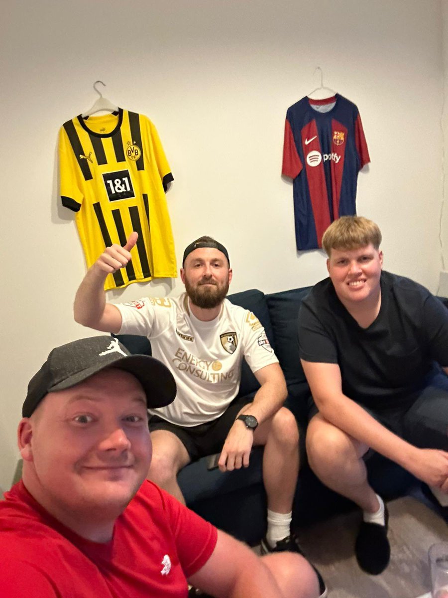 Episode 5 with our special guest is now live. Go give it a listen. #podcast #football #PremierLeague #2f1p