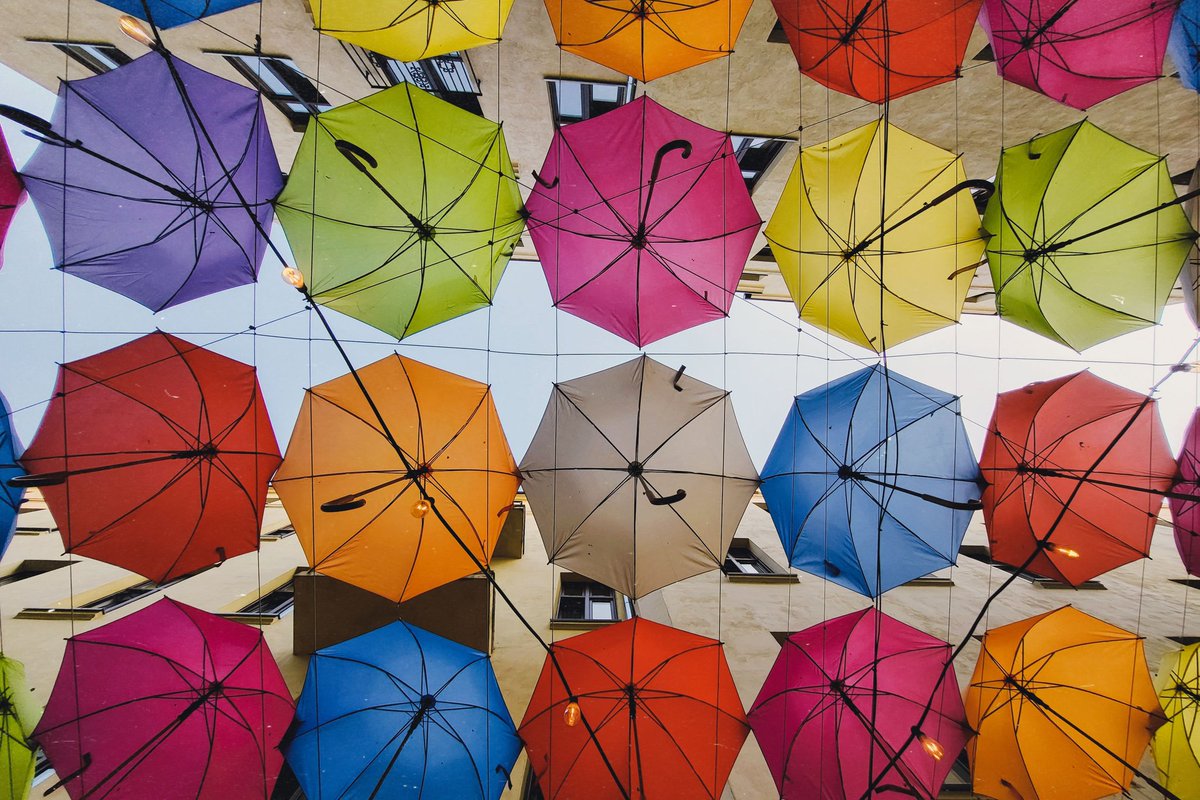 If you are looking for a nice place for a City Break, then just #Lodz ❤️💛
#Poland #Łódź #cityscape #exploretheworld #galaxywatch #streetphotographer #lodzkie <a href="/Miasto_Lodz/">Łódź</a> <a href="/Poland/">Poland.pl</a> <a href="/traveleuropemag/">EuroTravelMagazine</a> #photooftheday #Foto