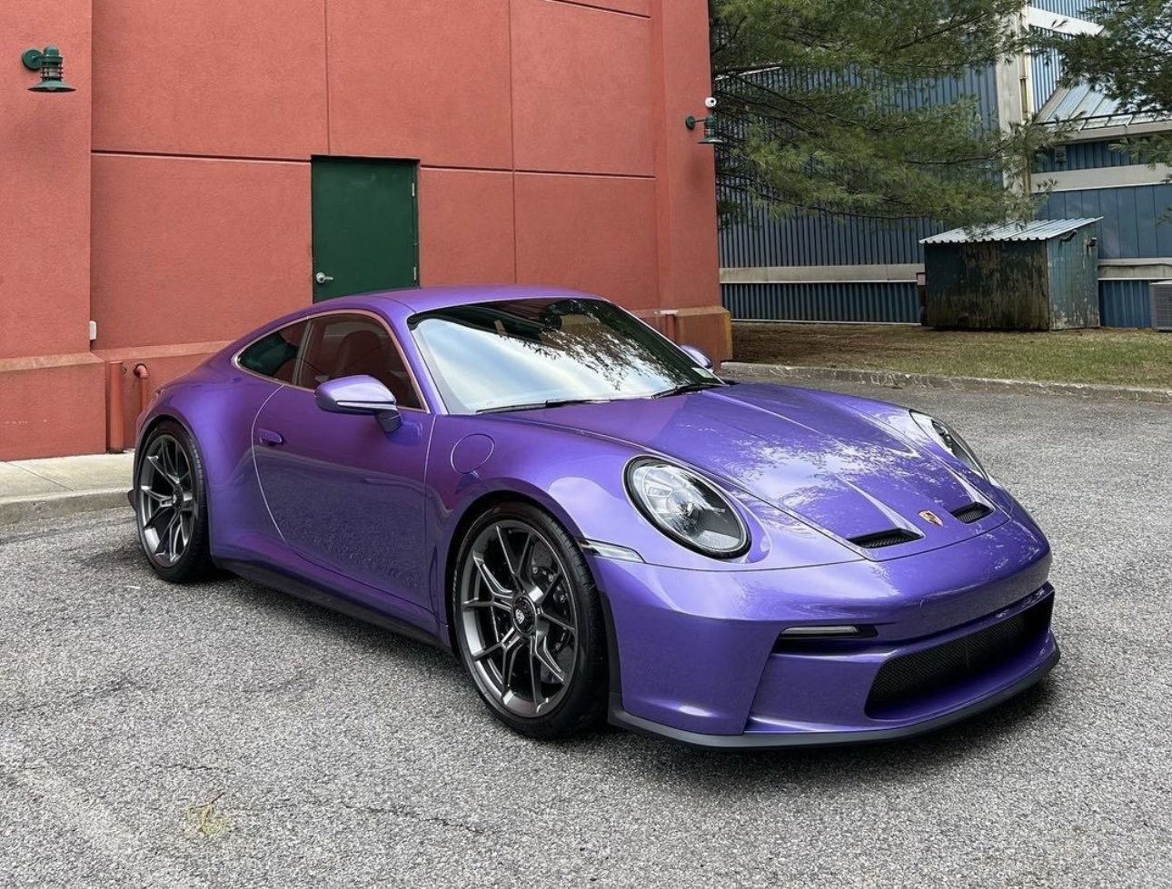 VViViD+ Gloss Midnight Purple (Porsche 911 GT3 Purple)