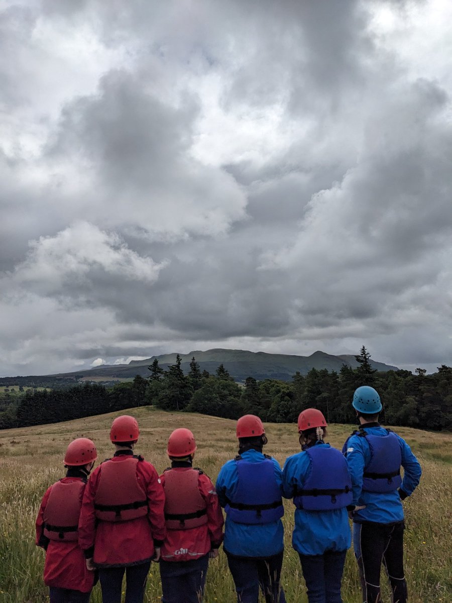 BlairvadachStew's tweet image. This week is ticking long nicely with these wonderful humans. Cruising up a gorge this morning, before finishing up on the indoor climbing this afternoon.  I'm looking forward to what #MCRpathwaysBV23 brings tomorrow. 

@mcrpathways @GovanHighSchool #GovanBV23