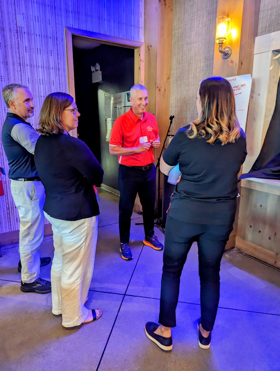 Julia Skolnik tweet media