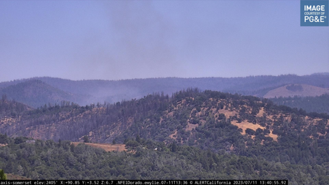 fire_feeds's tweet photo. Firefighting aircraft fighting the 2+ acres #FlatFire East of #Somerset #ElDoradoCounty #CA 
https://t.co/ejNQEEeWvh 
https://t.co/Dg6yD6ocsp

#CalFire Out of #GrassValleyJAB
#A230 #N408DF Air Tactical Aircraft
#T88 #N426DF Type III Airtanker 
#T89 #N425DF Type III Airtanker

#HillsboroAviation
#N205RH Type II Heli
🔥