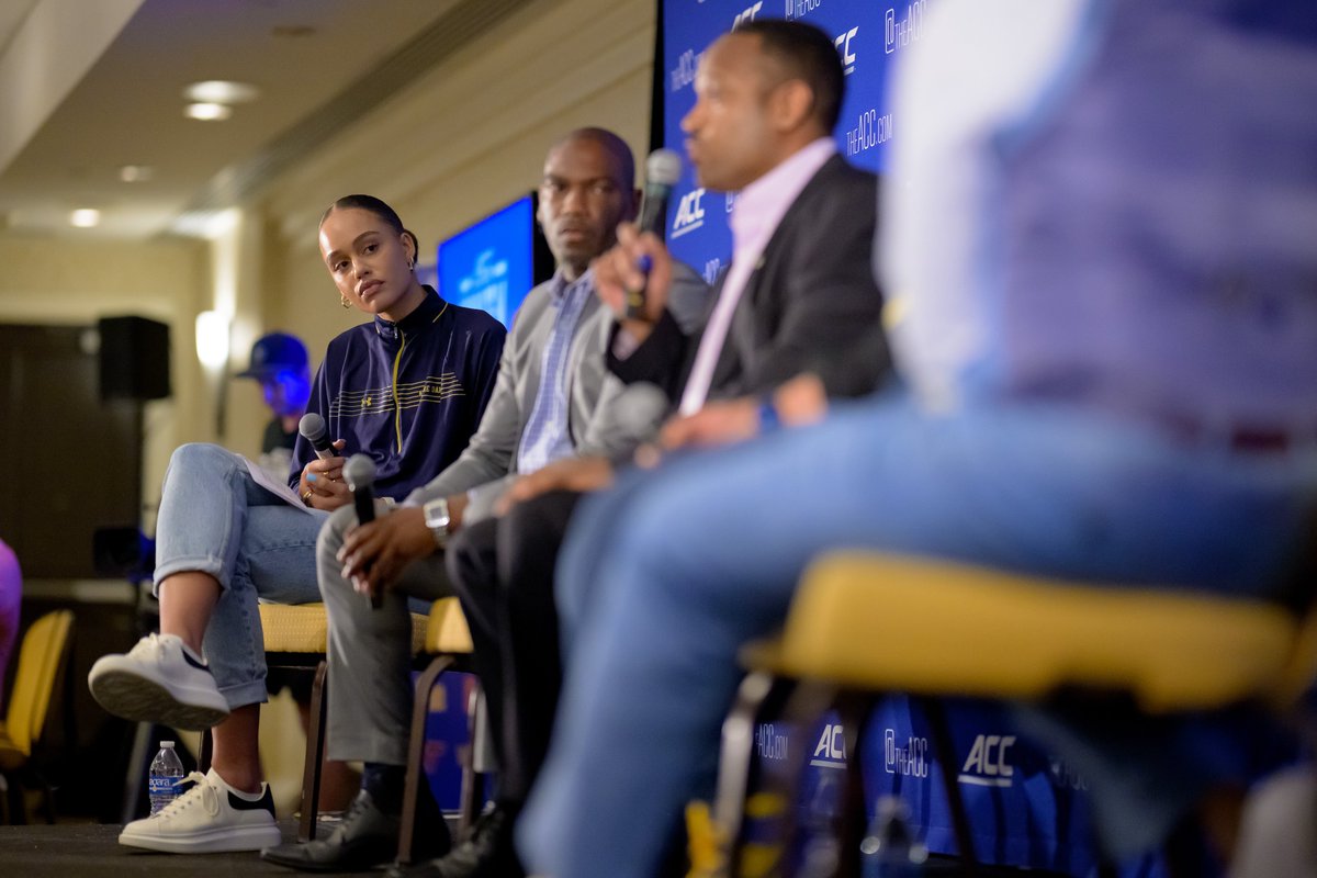 The Fighting Irish tweet media