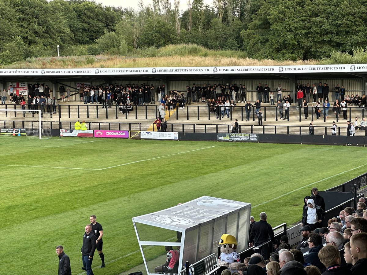 AdeDando's tweet photo. I asked the community to get behind us and they did! 733 for a midweek friendly is superb.

THANK YOU https://t.co/OzzDmtRg2U