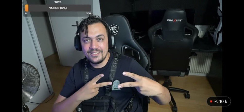 TheKairi78's tweet photo. Les gars merci pour ce fort soutiens plus de 10k viewvers sans parler de votre générosité qui éte vraiment extrême les jours s’annonce meilleur croyez moi on reviens de très très très loin , mille merci à vous vraiment ❤️ https://t.co/bmsBCDJW7R