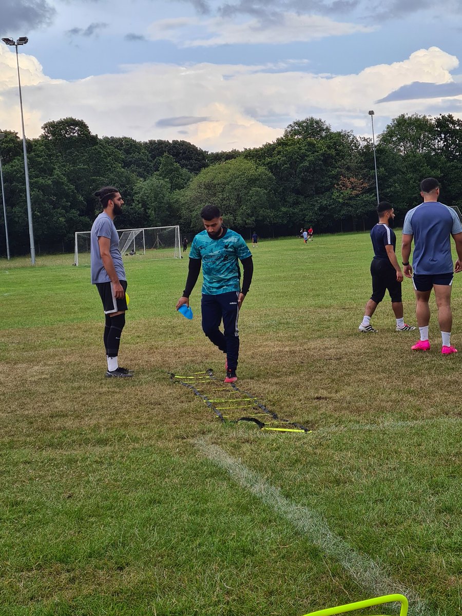 MidlandMavsFC's tweet photo. Pre-Season Training

The boys took part in their first session of pre-season. Starting with the dreaded BLEEP-TEST!!!🥵🥵🥵

They all put in a shift. Starting the way they mean to go along...

LET'S GOOOOOO!!!!💯💪🏼

#TheMavs https://t.co/cnhhKgmI7F