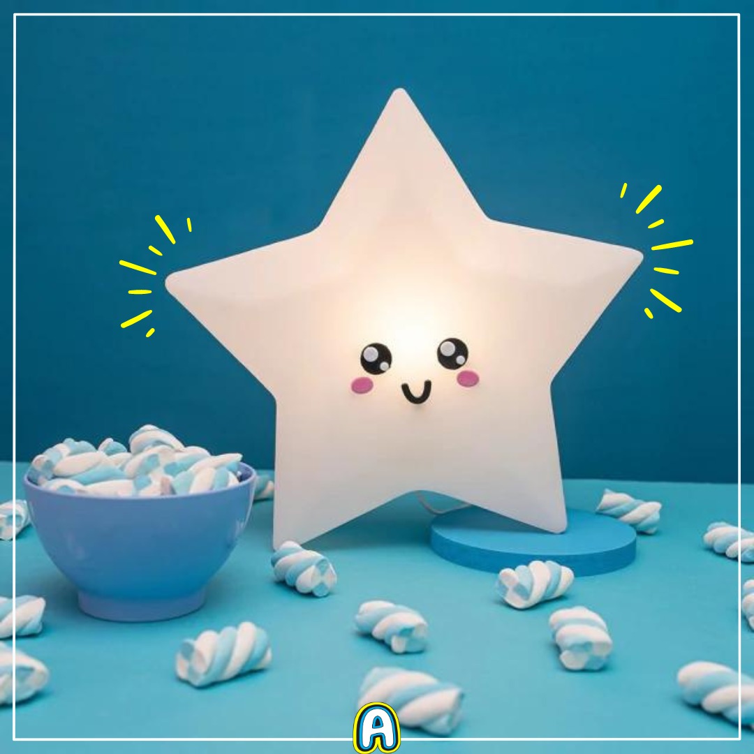 adoreystore's tweet photo. Brilhe como uma estrela com a Luminária de Mesa Estrela Branca Kawaii! Um toque kawaii para sua decoração! ⭐💡

E de brinde nós mandamos uma lâmpada de led para que você possa usar a sua luminária assim que chegar! 

#luminariascriativas #presentes #criativo #kawaii #estrela https://t.co/7VyKUpJdLZ