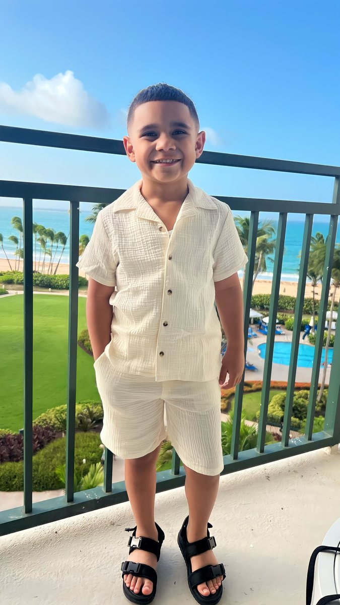 KillaKandy_'s tweet photo. Look at my Nephew he’s having a great time with his parents. 🩵🩵 #majd https://t.co/3IuqK8BRKc