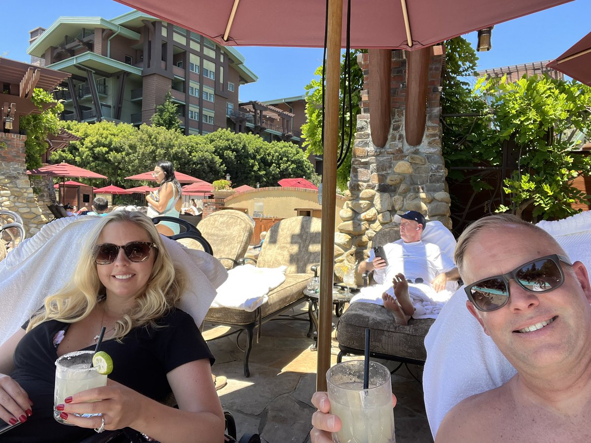 Jonathan Eagan tweet media