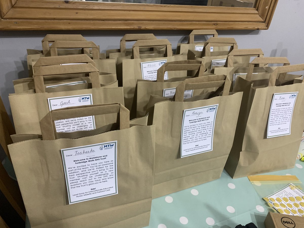 Prepping for arrival of our new #IENs. Food bag ready to be delivered to their accommodation @MTWnhs @rennyheald33472 @JulesAyling 
#Pastoralcare