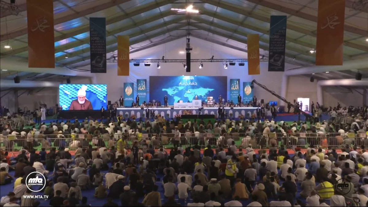 AdamWalkerGB's tweet photo. I'm so excited that the annual UK Jalsa Salana (great conference) is in just a couple of weeks. The gathering attracts about 30k guests, attended to by 5k volunteers. It's wonderful to meet and make so many friends, but the opportunity to listen to beloved Huzoor is priceless. https://t.co/jUOsTNAhc9