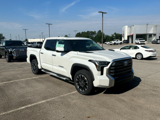 ToyotaNWA's tweet photo. Winter is coming in July in the form of a '23 Toyota Tundra. ❄️❄️❄️ Can you feel the chill? https://t.co/pwljr0ZKsR https://t.co/cETOr2b9Uy