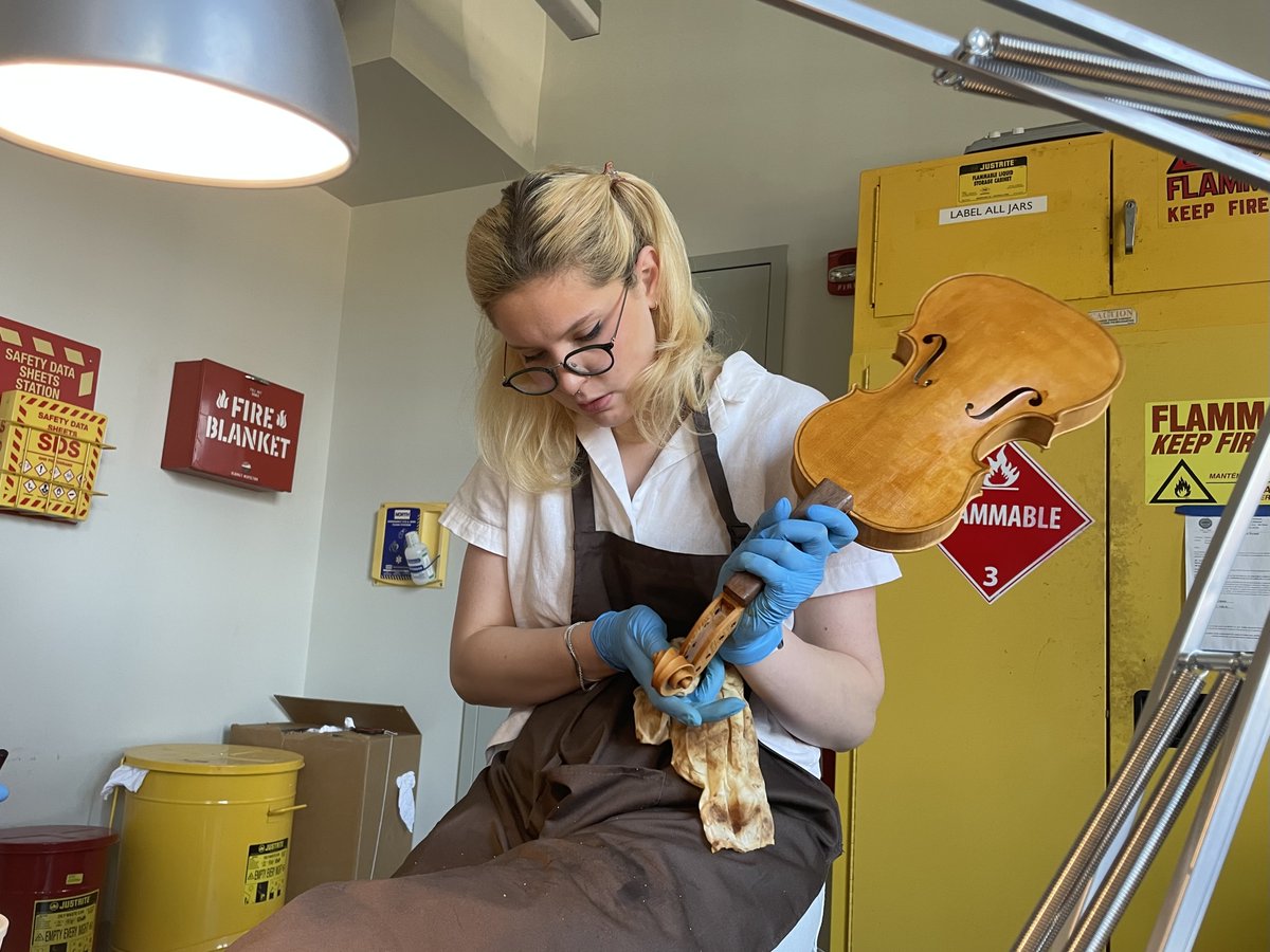 NBSSboston's tweet photo. A few more shots from the #ViolinMaking &amp; Repair program, this time from the varnish room. Thanks to current student Eric for these photos. 

Learn more about the program: https://t.co/UywnQpMK2c https://t.co/JAWWq4bdzB