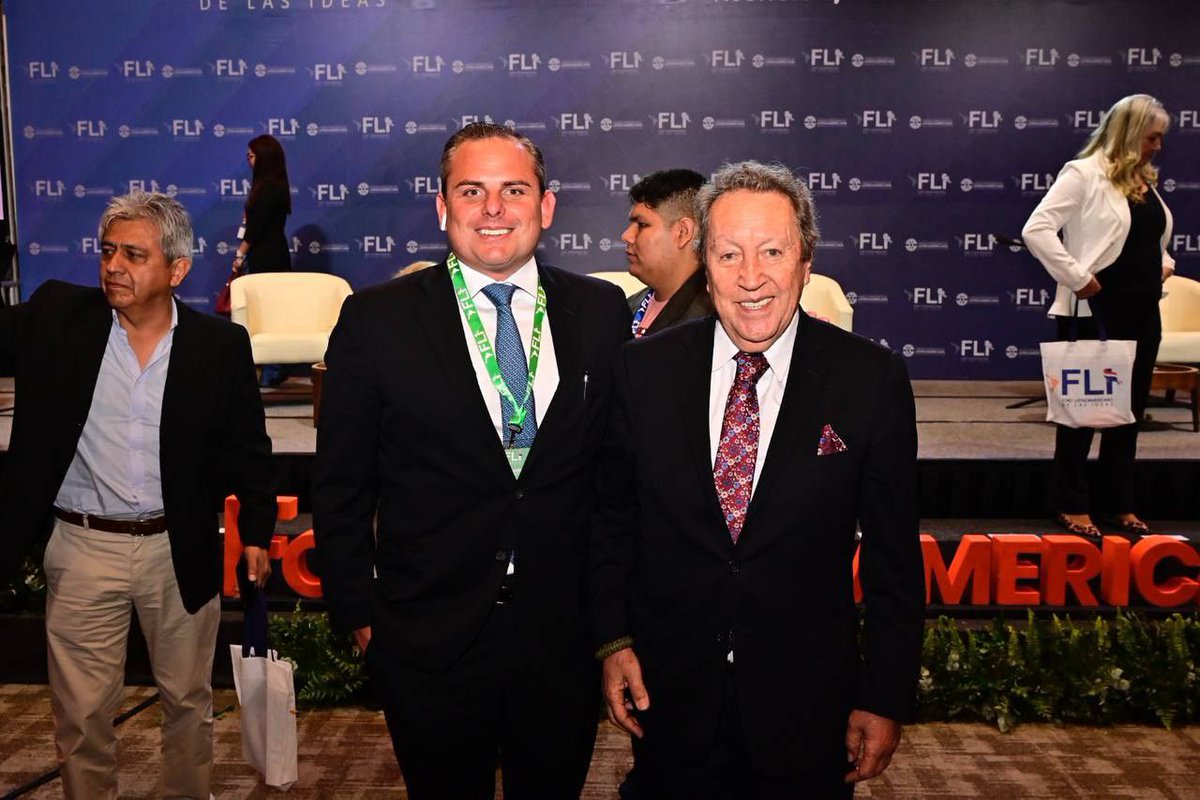 exorlatamca_'s tweet photo. #FLI2023 🇵🇾🌎 | Nuestro VP Regional, @CesarAddario, junto a ex presidentes de #Guatemala, #Colombia y #Ecuador en la inauguración del Foro Latinoamericano de las Ideas 2023.

@MisionPL https://t.co/7K3KaGwfMZ