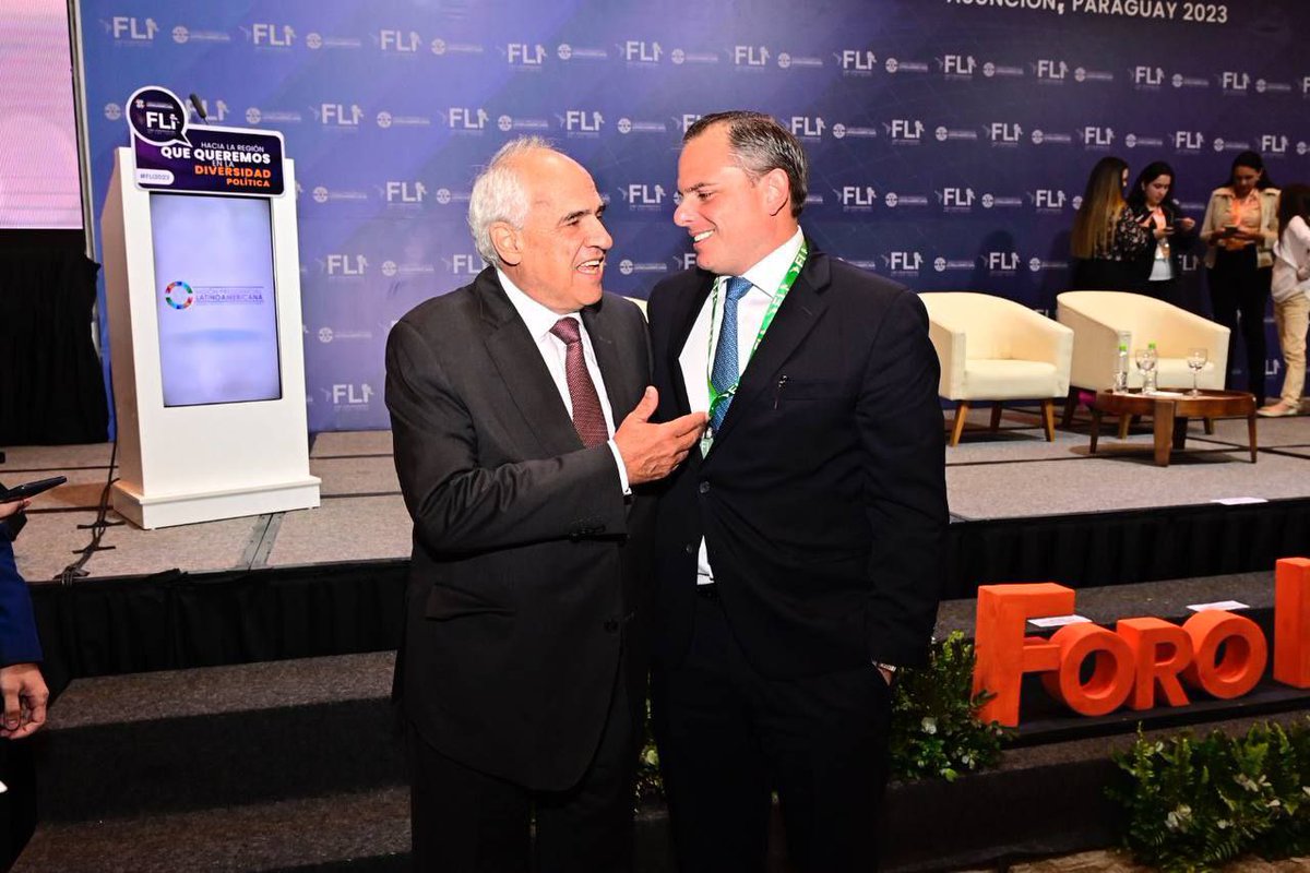 exorlatamca_'s tweet photo. #FLI2023 🇵🇾🌎 | Nuestro VP Regional, @CesarAddario, junto a ex presidentes de #Guatemala, #Colombia y #Ecuador en la inauguración del Foro Latinoamericano de las Ideas 2023.

@MisionPL https://t.co/7K3KaGwfMZ
