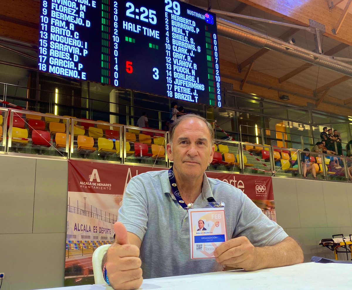 🏀 En el Torneo de Alcalá de Henares colaborando, apoyando y apostando por el deporte femenino en general y el baloncesto en particular.
Nuestra selección femenina  🇪🇸U19 ganó ayer a Canadá 🇨🇦 (69-58) y hoy a Australia 🇦🇺 (63-62). 👏
Mañana más y mejor contra Estados Unidos 🇺🇸 ⛹️‍♀️