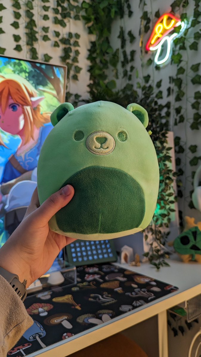 Everyone meet Gobo.

The first squishmallow I've ever truly believed to be adorable.

Gifted to me by <a href="/themichellegray/">Michelle 🍂 (she/they)</a>.

I will love him until my dying breath.