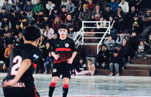 EGentilo's tweet photo. Felicitaciones al Gobierno de Tierra del Fuego, por proyectar, realizar e inaugurar la casa del Deporte. Obra importante y necesaria. El deporte está feliz, para destacar que van varias obras. @ateneofutbolclub  y @haf_futsal  gran futuro, sus inferiores son extraordinarias. https://t.co/1RaDCwlimk