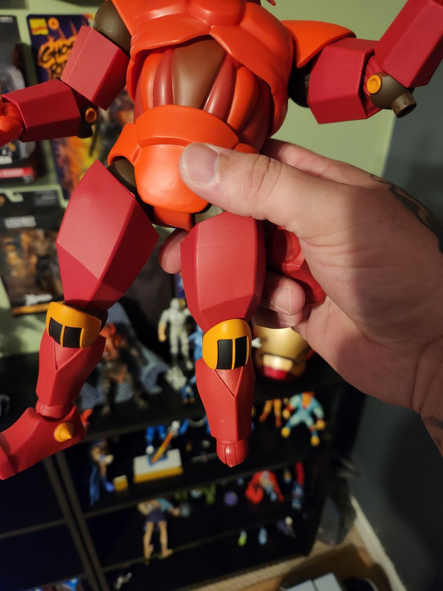 NerdyMRshow's tweet photo. What the fudge @super7store 
Please tell me this isn't your standard of quality 
#defective #poorqc #Super7 #silverhawks #monstar https://t.co/7B3JtOmpIj