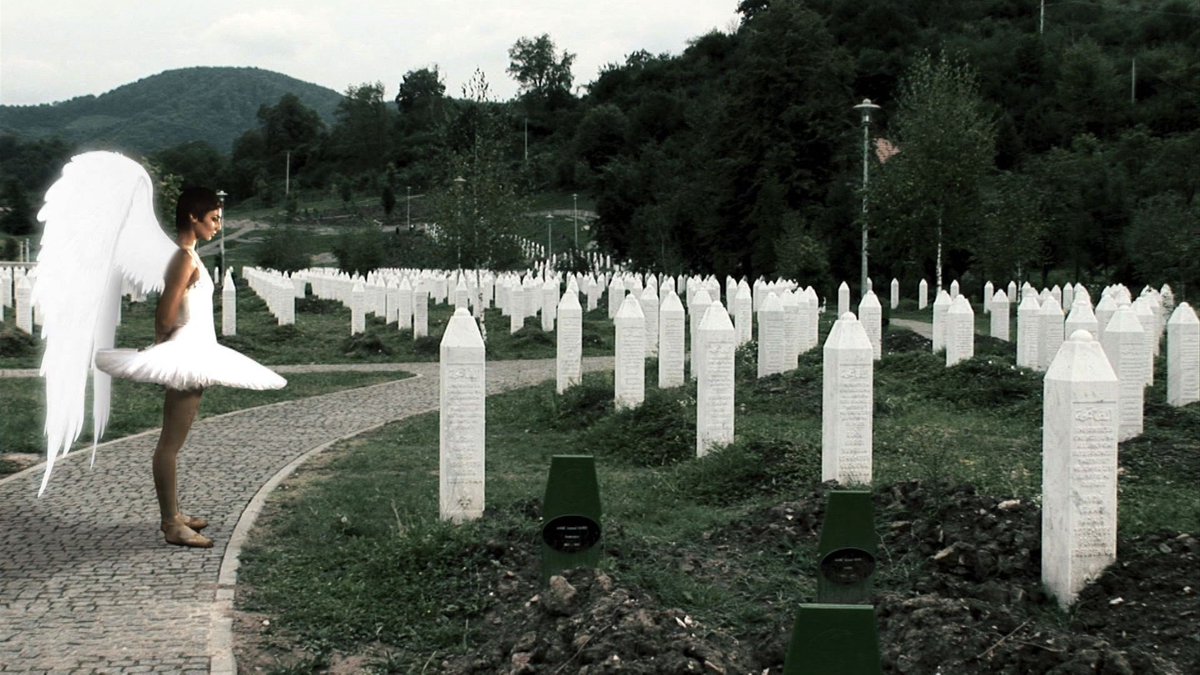 #MemorialDay #11July #Remembering #Srebrenica 

youtu.be/5Qq-lmZ1fEM