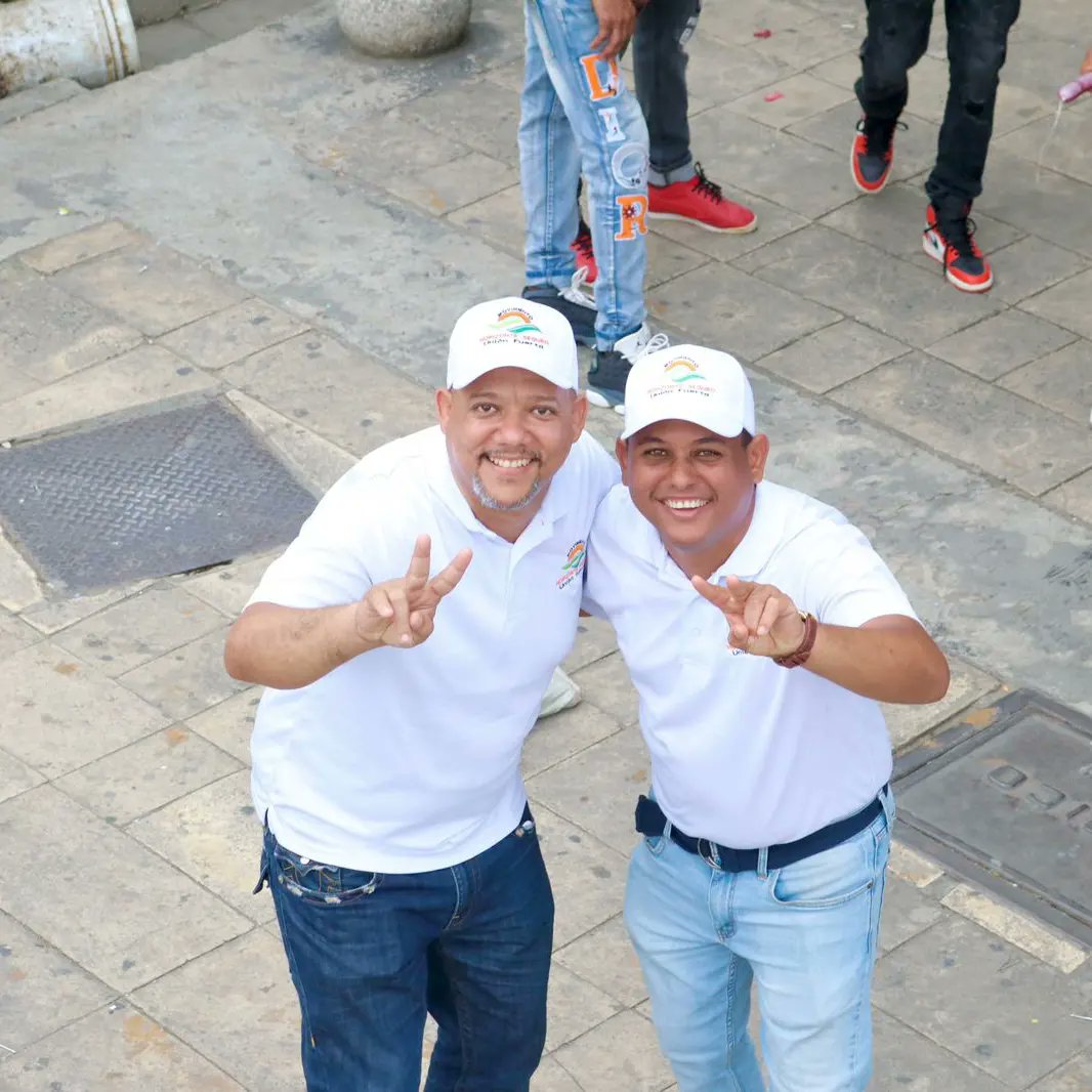 leocarmateo's tweet photo. Seamos Portadores de lo bueno, Seamos Voz en estos momentos de crisis economicas y sociales. Seamos empaticos con nuestro pueblo, con nuestra gente que tanto nos necesita. 

Vamos hacer lo mejor por el bienestar de nuestro pais.

#LuisAlbertoSDE #AbelMartinezPresidente https://t.co/a5N6ZH3nAm