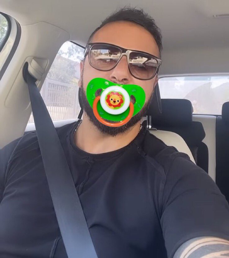 adisopito's tweet photo. ΚΗΔΕΙΑΑΑΑΑΑΑΑΑΑ…. 

ΜΕ ΠΙΠΙΛΕΣ 

#survivorGR 

Ο ΚΟΣΜΟΣ ΜΙΛΗΣΕ.- https://t.co/v7KDosNJ0G