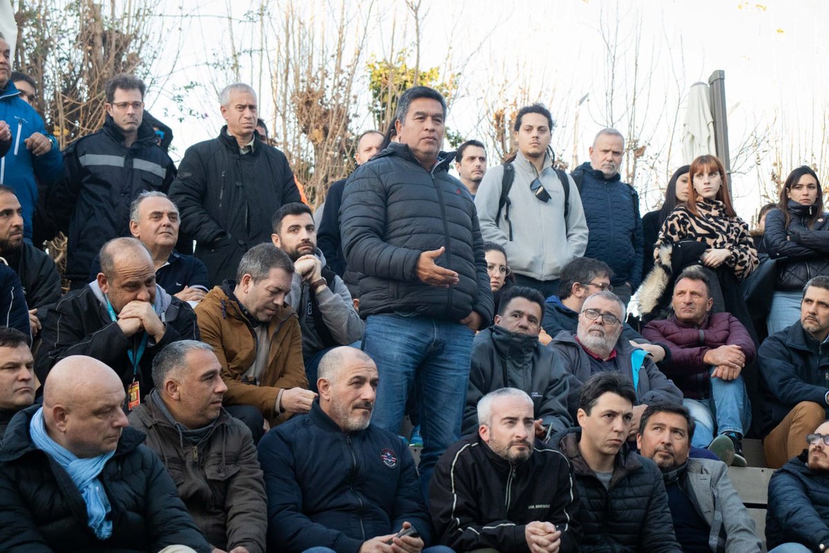 AgrupVyBroca's tweet photo. Ante la reforma del Estatuto que nos proscribe, al hacer imposible presentarnos a elecciones, hemos decidido irnos en búsqueda de un espacio sindical que nos represente a todxs, dónde haya democracia, transparencia y participación. https://t.co/BzMPlFOqcH