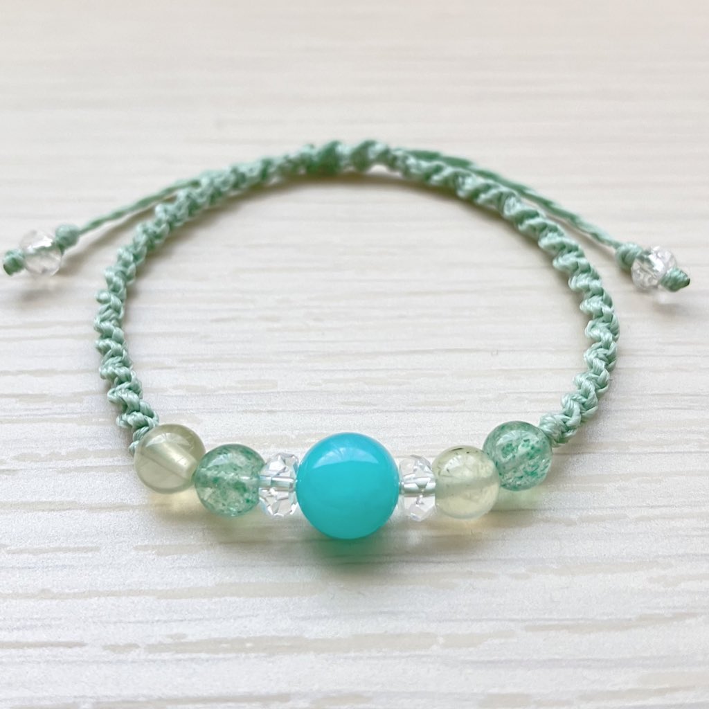 yuen_maru_'s tweet photo. おはようございます☀️

昨日もいいね♡RT、フォローありがとうございます💕

minneのアクセス数が連日増えています🥰本当に感謝の気持ちでいっぱいです✨

ブレスレットは緑系のものを多く見てもらっております💚
緑は癒されますよね☺️

本当もよろしくお願いします🍀🫧

https://t.co/cKMjpBd2rO https://t.co/O9ITkLZiAH