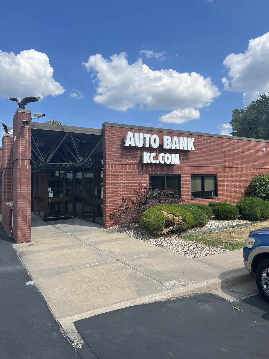 ChangingLyfeMgt's tweet photo. It's a sad day when #racialprofiling has become a  such joke to some people..... 

My daughters and I were #racialprofiled while car shopping and this idiot (so-called sales manager) and the finance manager that it was hilarious when I called to speak with his superiors https://t.co/5F2zikXQKB