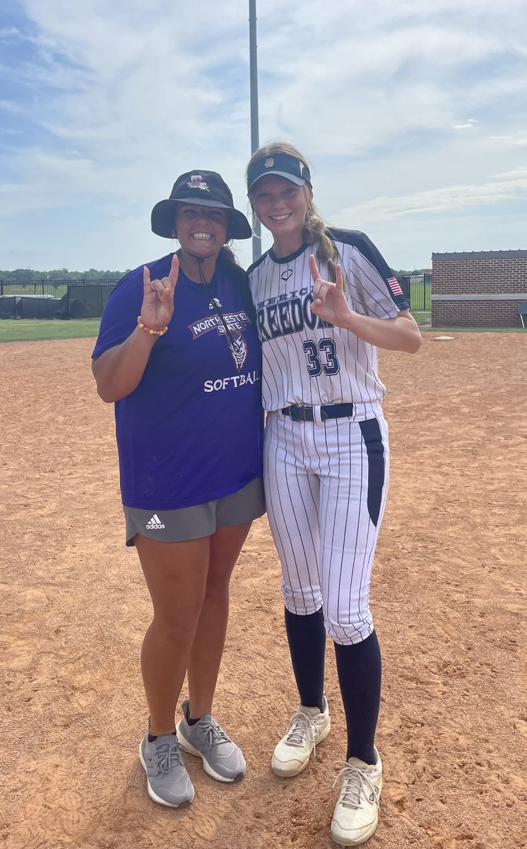 Presley Brott tweet media