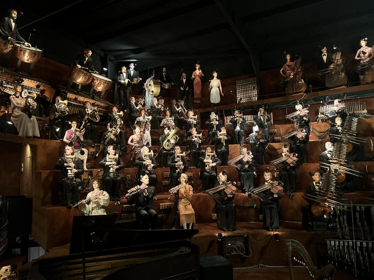 City Cast Madison tweet media