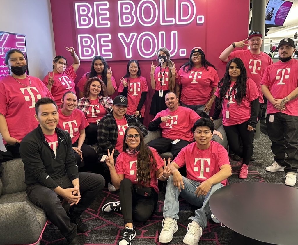 Best part about working at #tmobile is bringing #teammagenta to life through our new hires, all while Being Bold & Being Me, unapologetically J.Cali 💕#creatingopportunities #growingleaders #changinglives #tellthetruthday @kingsburg_cec #overach13vers #bebold #beyou