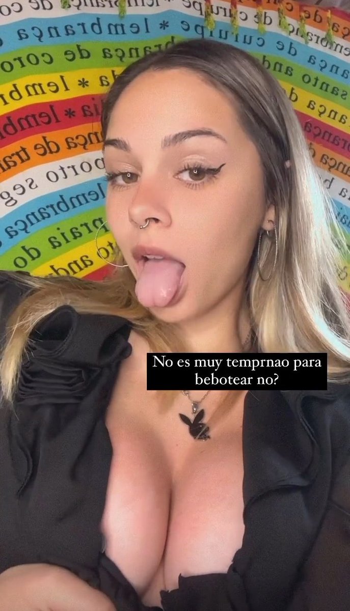 pajeroconmorbo's tweet photo. Esas tetas que tenes pedazo de puta https://t.co/vhyKH7NILR