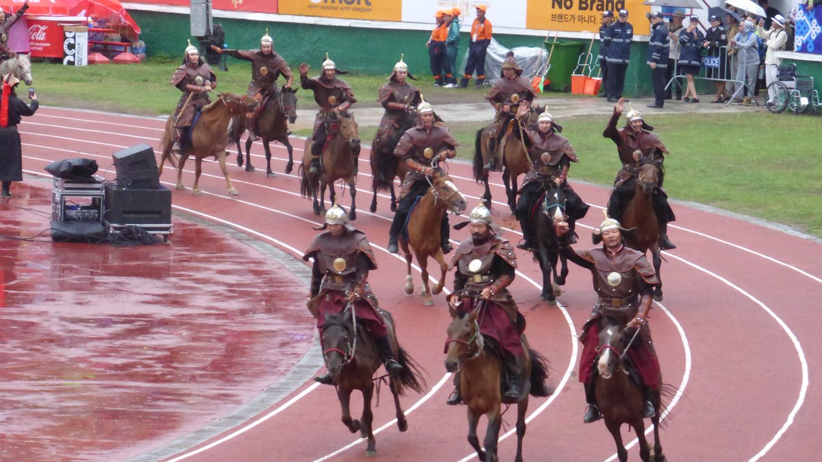 FrankMoen's tweet photo. Vandaag direct na aankomst in Mongolië de opening van het Naadam-feest in Ulaanbaatar bijgewoond. https://t.co/Gc7qBvTKXq