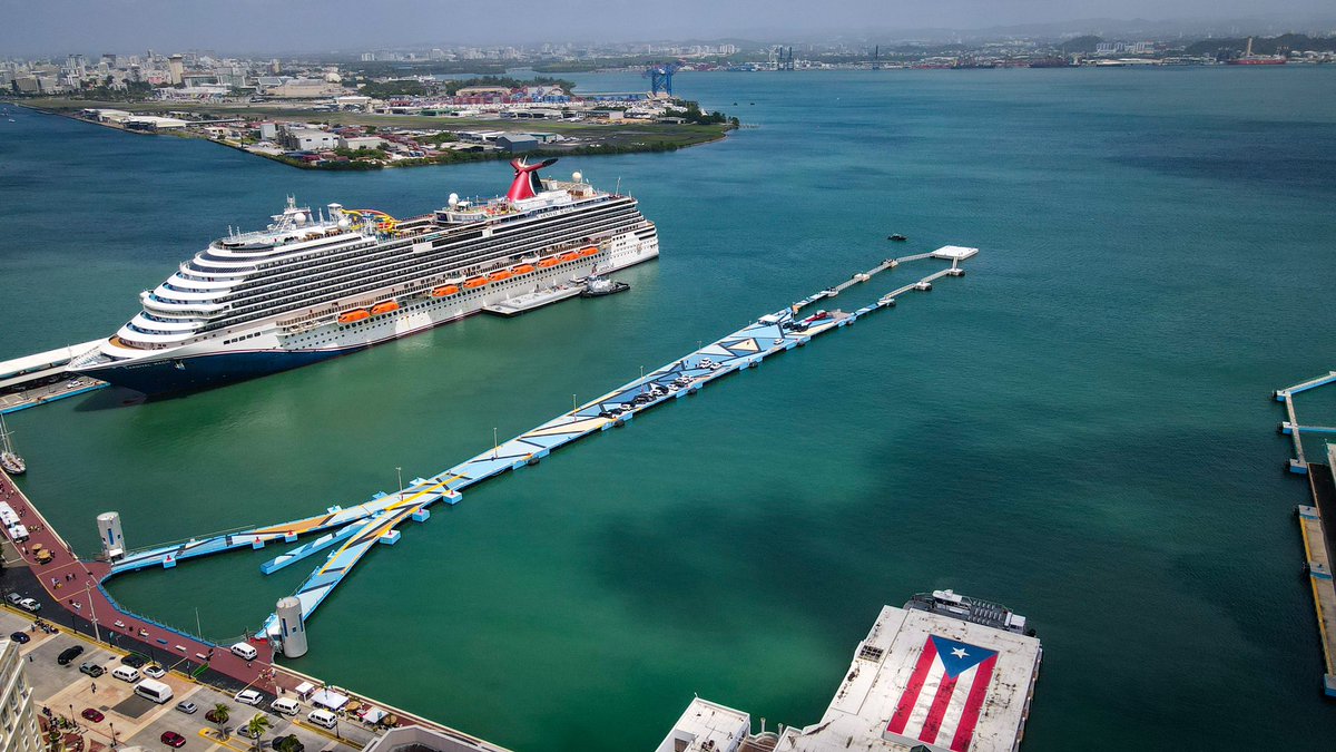 Visité junto al @prdirpuertos, Joel Pizá, el Muelle 3 en la Bahía de San Juan tras concluir los trabajos de reparación de emergencia. 

Esta obra, que forma parte del Programa de Mejoras Capitales de la Autoridad de los Puertos, es sumamente necesaria e indispensable para