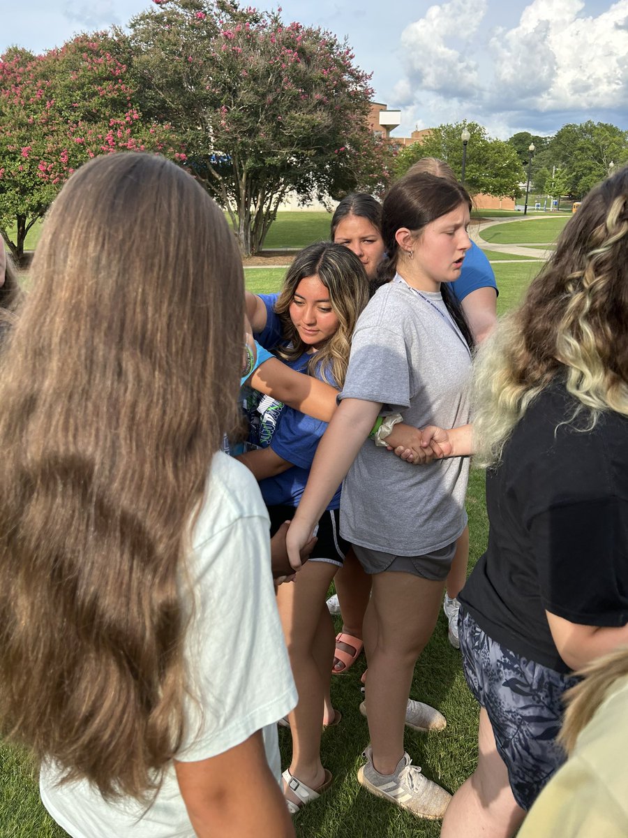 Team bonding after dinner before service! We are having a blast 🤩🐅 #stripeup