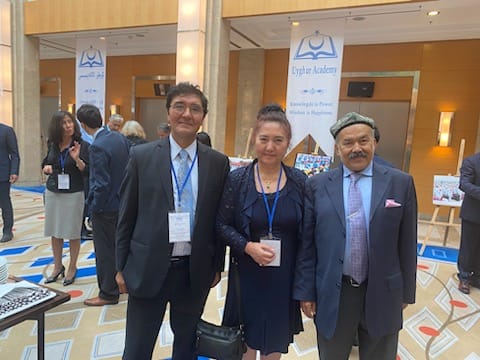 8 -11 Temmuz 2023'te Ankara'da gerçekleşen" Soykırım devam ederken Uygur Dili ve Medeniyetinin korunmasi" konulu Uluslararası Çalıştaya Çin'in Uygur soykırımı ile gizli belgelerini dünya basınında ifşa eden Çin uzmanı  Dr.Adrian Zens ve 15 ülkeden gelen konuklarla katıĺdık.