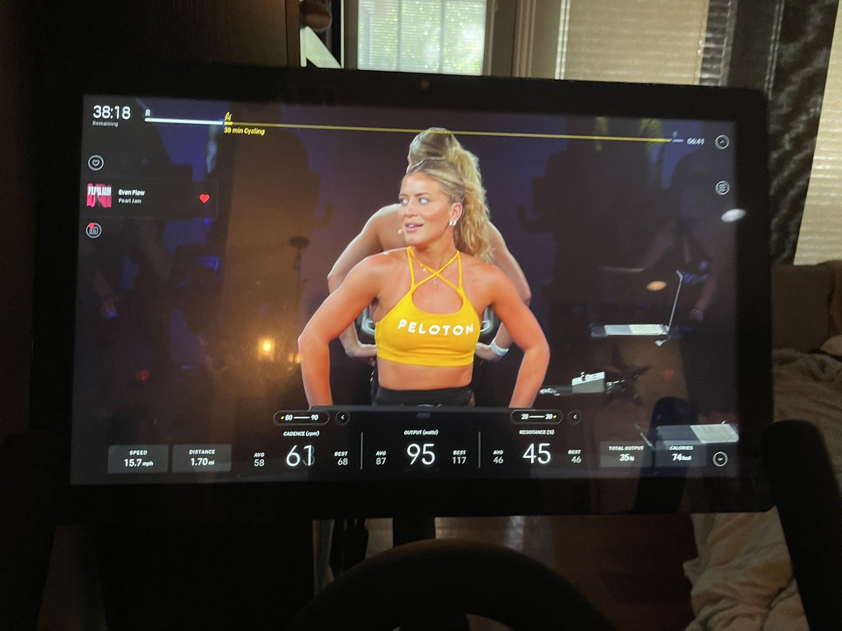 cnote_vegas's tweet photo. 🚴 #Peloton in the A/C #KendallToole #RockRide https://t.co/vdj5tKiuhu