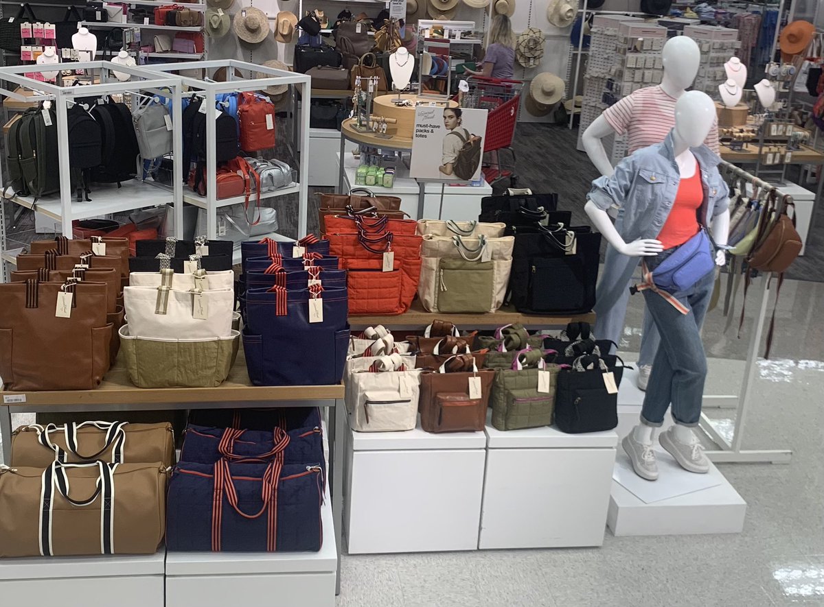 abarbet64's tweet photo. #VMLstyle PLANNED AND EXECUTED! FALL BTS ‘23 https://t.co/gWXKodNthd