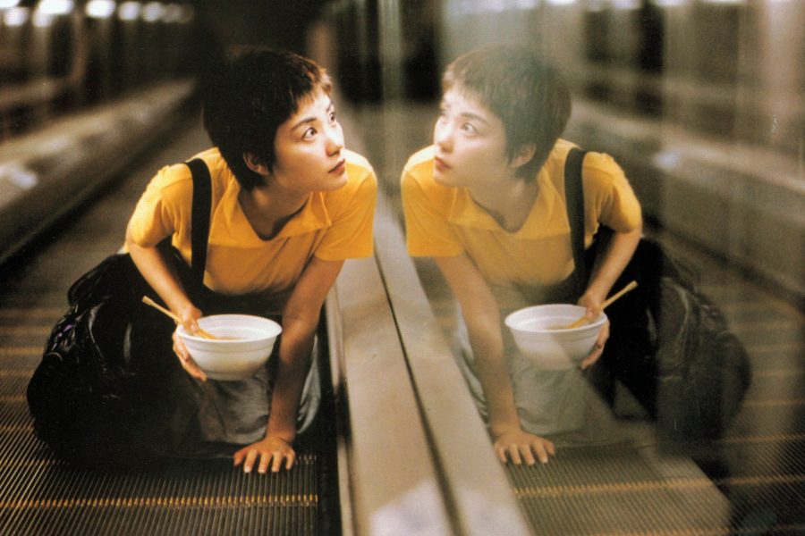 AccentedCinema's tweet photo. 2) I rode the central escalator because it appeared in many movies.
And then I realized it only goes half way up the mountain. It ends in the middle of nowhere! The most convenient way to get back to downtown was to ride a tram up to Victoria Peak and then take a bus... https://t.co/AwCLRECLLp