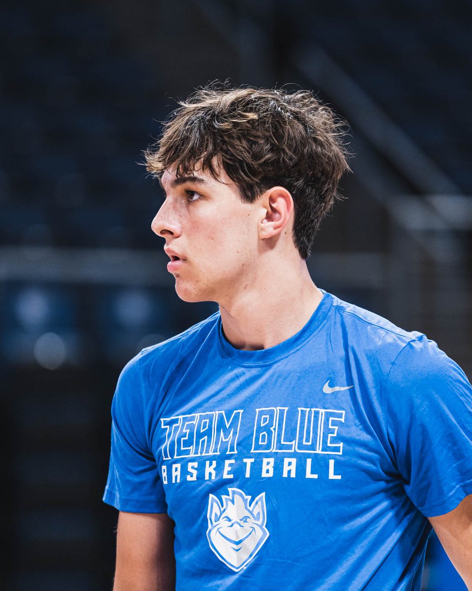 SaintLouisMBB's tweet photo. New face! Welcome to Team Blue! @Tsvetsss 

#SLUBillikens x #TeamBlue https://t.co/bZKOe0tNez